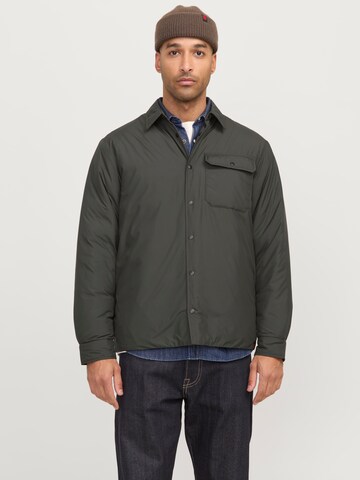 Veste mi-saison 'RDDBanks' R.D.D. ROYAL DENIM DIVISION en vert : devant