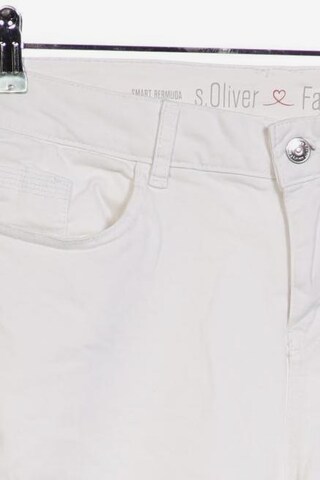 s.Oliver Shorts L in Weiß
