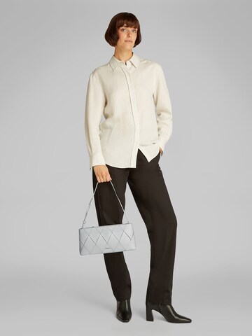 Borsa a spalla di Calvin Klein in grigio