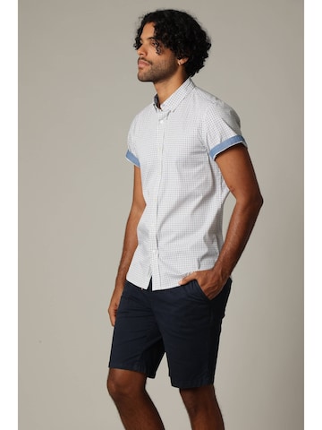 Coupe regular Chemise 'Bogy' Deeluxe en blanc