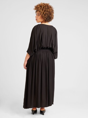 Kimono 'BRUNO' ONLY Carmakoma en noir