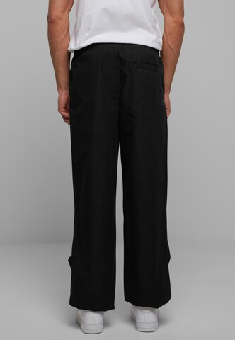 Loosefit Pantaloni di Urban Classics in nero