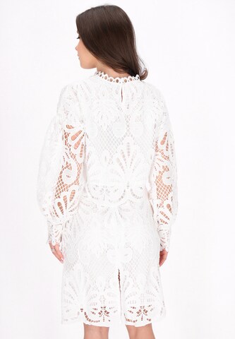 faina - Blusa em branco
