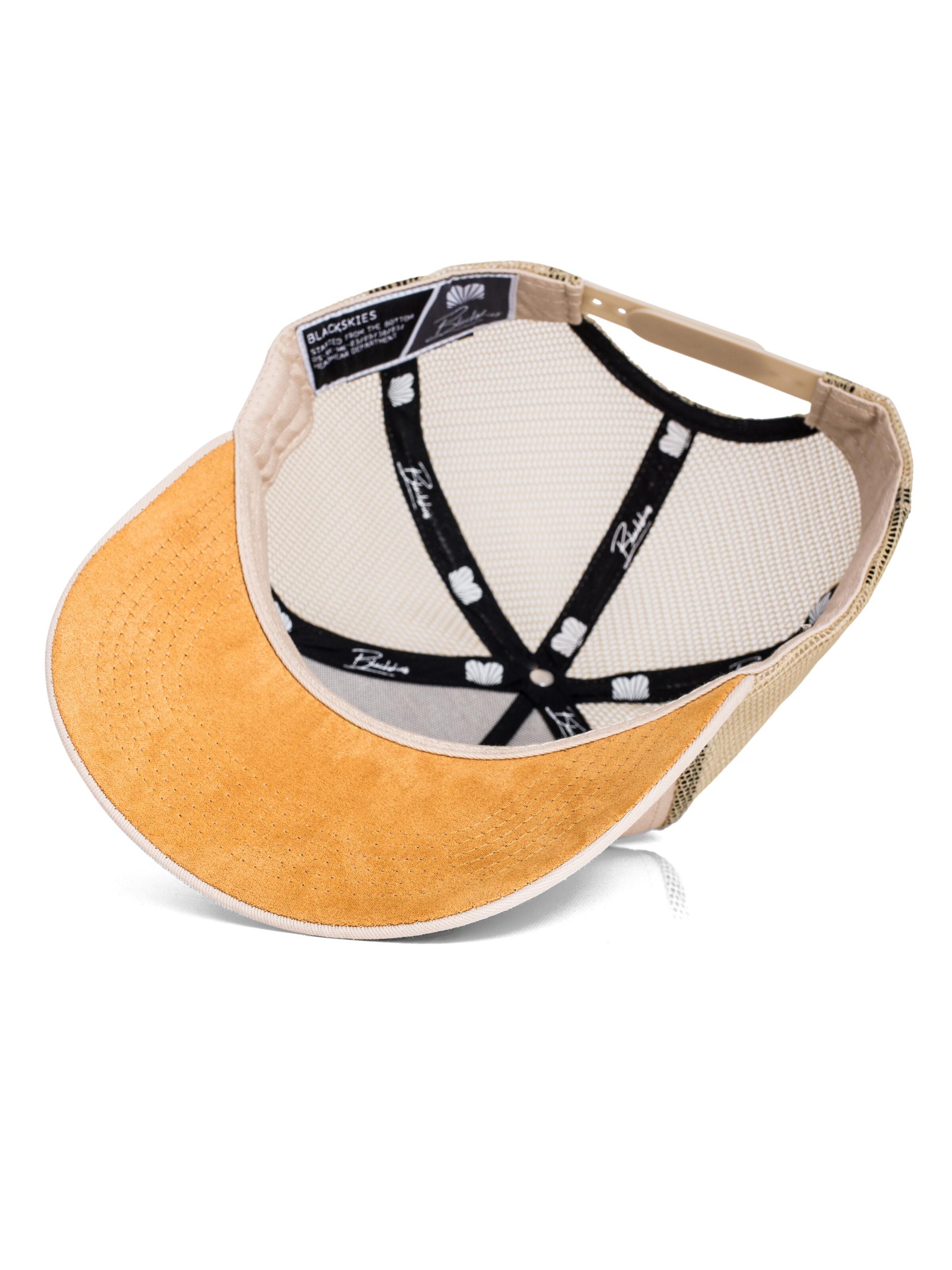 Blackskies Cap 'Essentials' in Beige