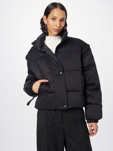 Veste d’hiver QS en noir : devant