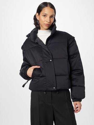 QS Winter Jacket in Black: front