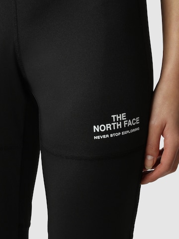 THE NORTH FACE Skinny Fit Спортен панталон в черно
