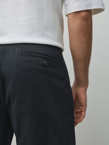 Next Loosefit Élére vasalt nadrágok - fekete