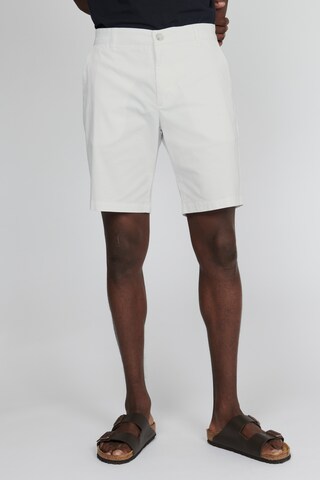 Matinique Regular Pants 'Thomas' in White: front