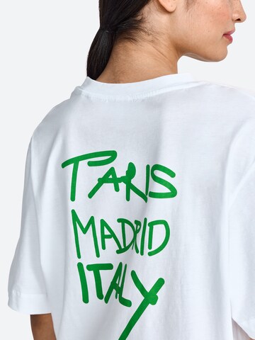 Maglia extra large di Rich & Royal in bianco