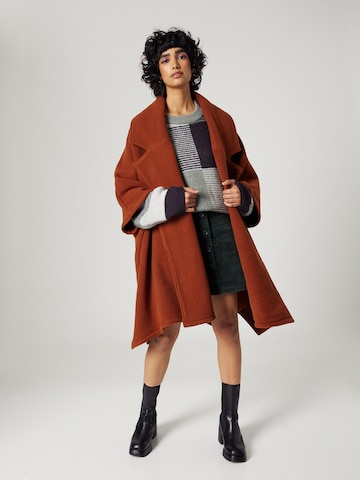 Manteau mi-saison 'Hazel' florence by mills exclusive for ABOUT YOU en marron : devant