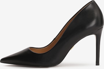 Kazar Pumps in Black: front