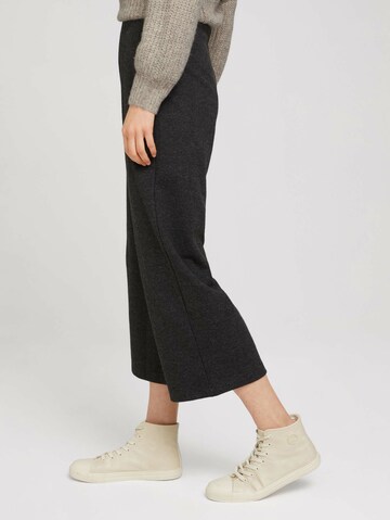 Wide leg Pantaloni di TOM TAILOR DENIM in grigio