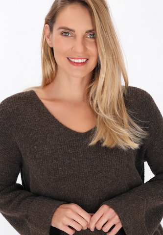 usha WHITE LABEL - Jersey en marrón