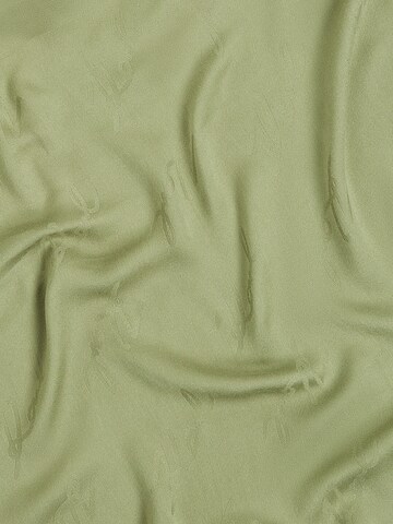 Karl Lagerfeld - Chal en verde
