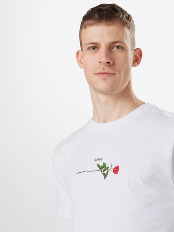 Mister Tee T-Shirt 'Rose Love' in Weiß