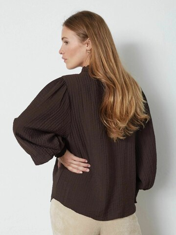 T-shirt ' ShinaCC ' co'couture en marron