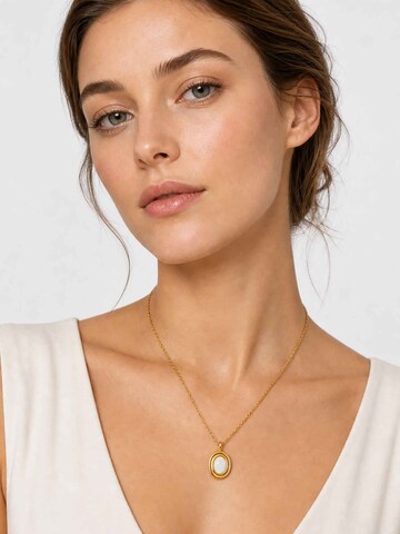 Collana 'Opal Pendant Necklace' di RteRme in oro: frontale