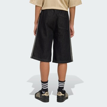 ADIDAS ORIGINALS Loosefit Shorts 'DENIM' in Schwarz