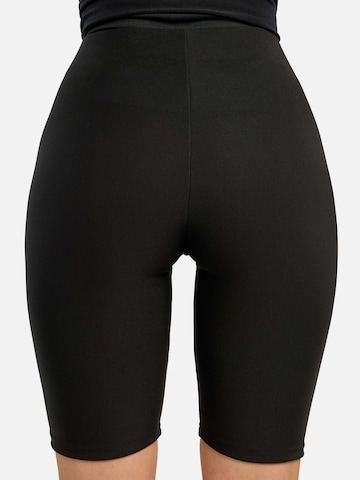 regular Pantaloni ' HENNE-LONG-BICYLE ' di Liberte Essentiel in nero