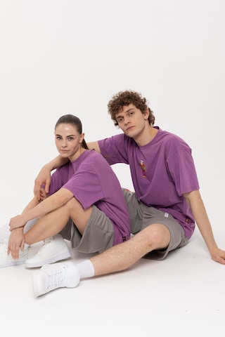 ET Nos Shirt in Purple