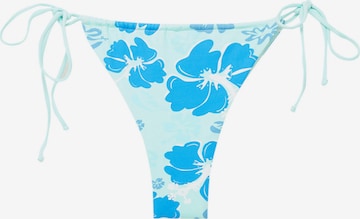 Bas de bikini Pull&Bear en bleu : devant