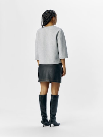 OBJECT Sweatshirt 'ROELLA' in Grau