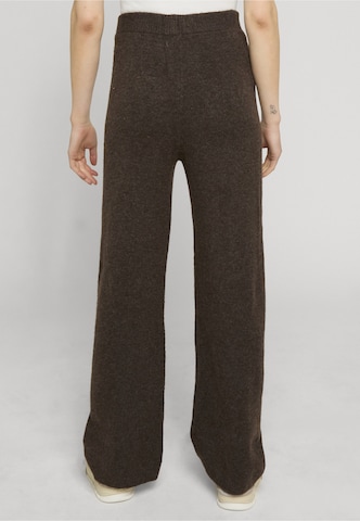 Urban Classics Regular Hose in Braun
