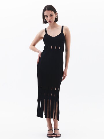 Abito in maglia di OXXO in nero: frontale