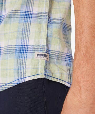 PIONEER Regular fit Button Up Shirt in Green