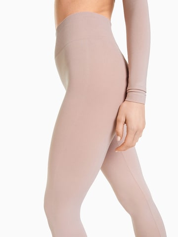 Bershka Skinny Leggings in Pink