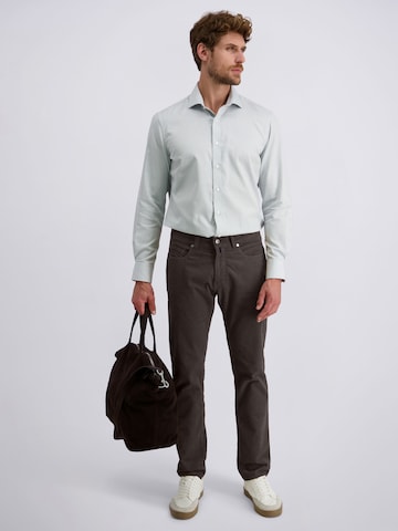 Regular Jean 'Lyon' PIERRE CARDIN en marron