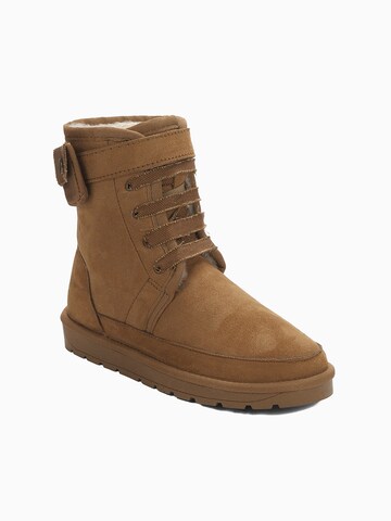 Cizme 'IMAAN' de la Island Boot pe maro