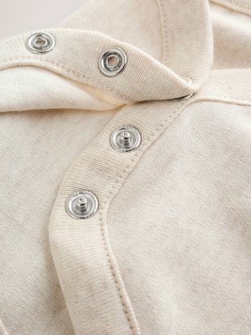 Next Regular Set in Beige