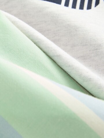 Next - Conjunto en gris