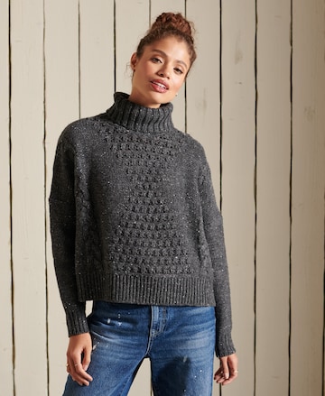 Superdry Sweater in Grey: front