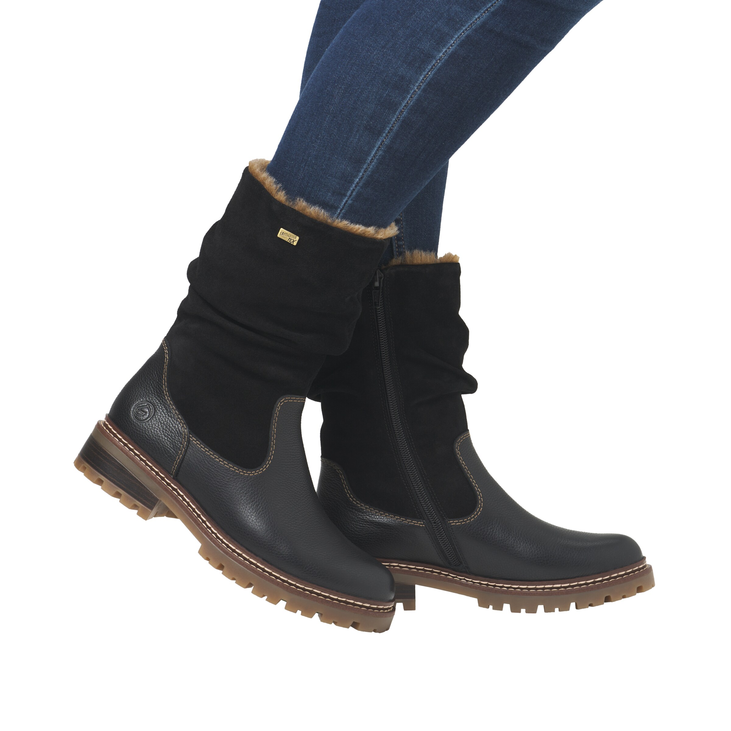 REMONTE Boots 'D0B80' in Black: front