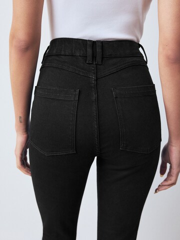 Next Skinny Farkut värissä musta