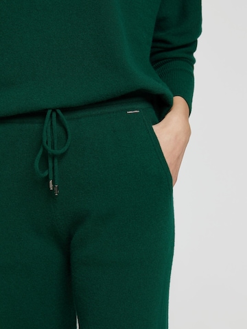 Regular Pantalon 'ENTWINED' Marc & André en vert