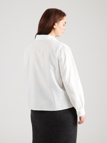 PIECES Curve Blouse 'PCNUDA' in White