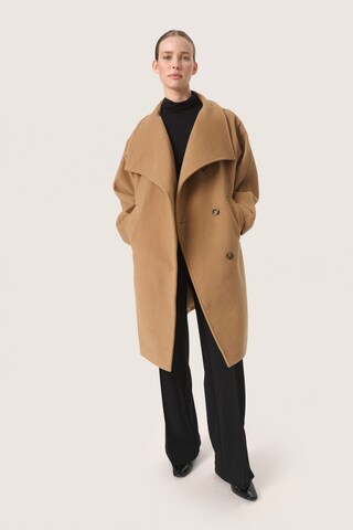 SOAKED IN LUXURY Tussenmantel 'Rubie' in Bruin