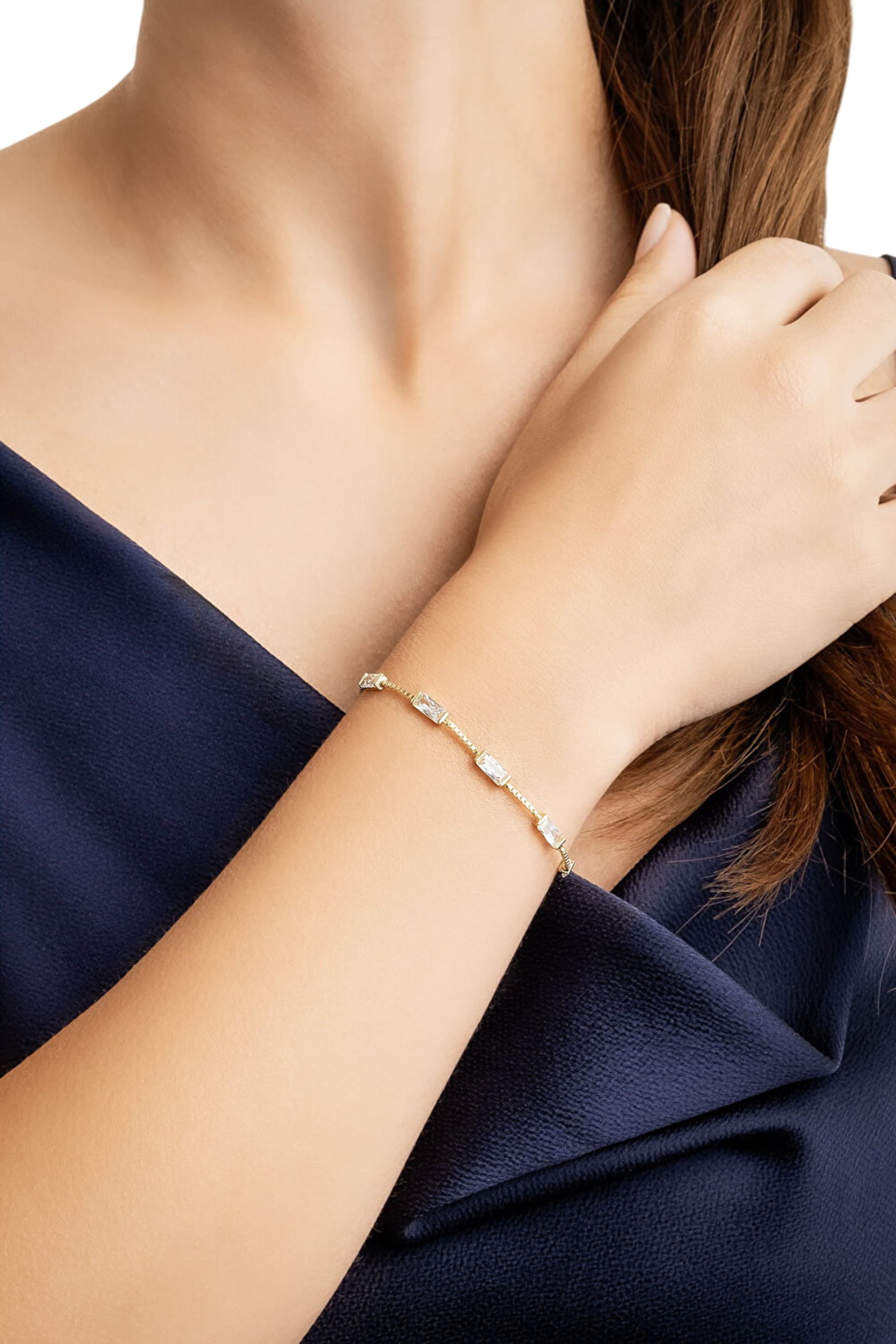 So Chic Bracelet in Gold: front
