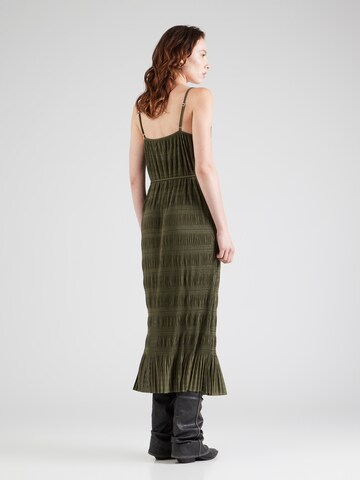 Robe 'Josefin' ABOUT YOU en vert