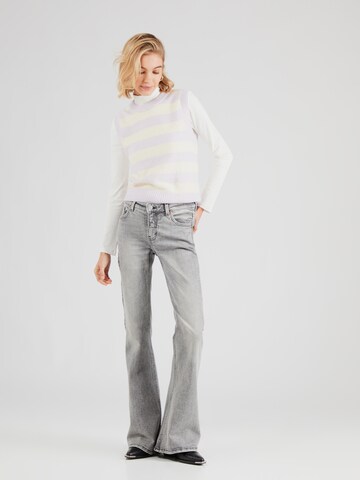 évasé Jean Monki en gris