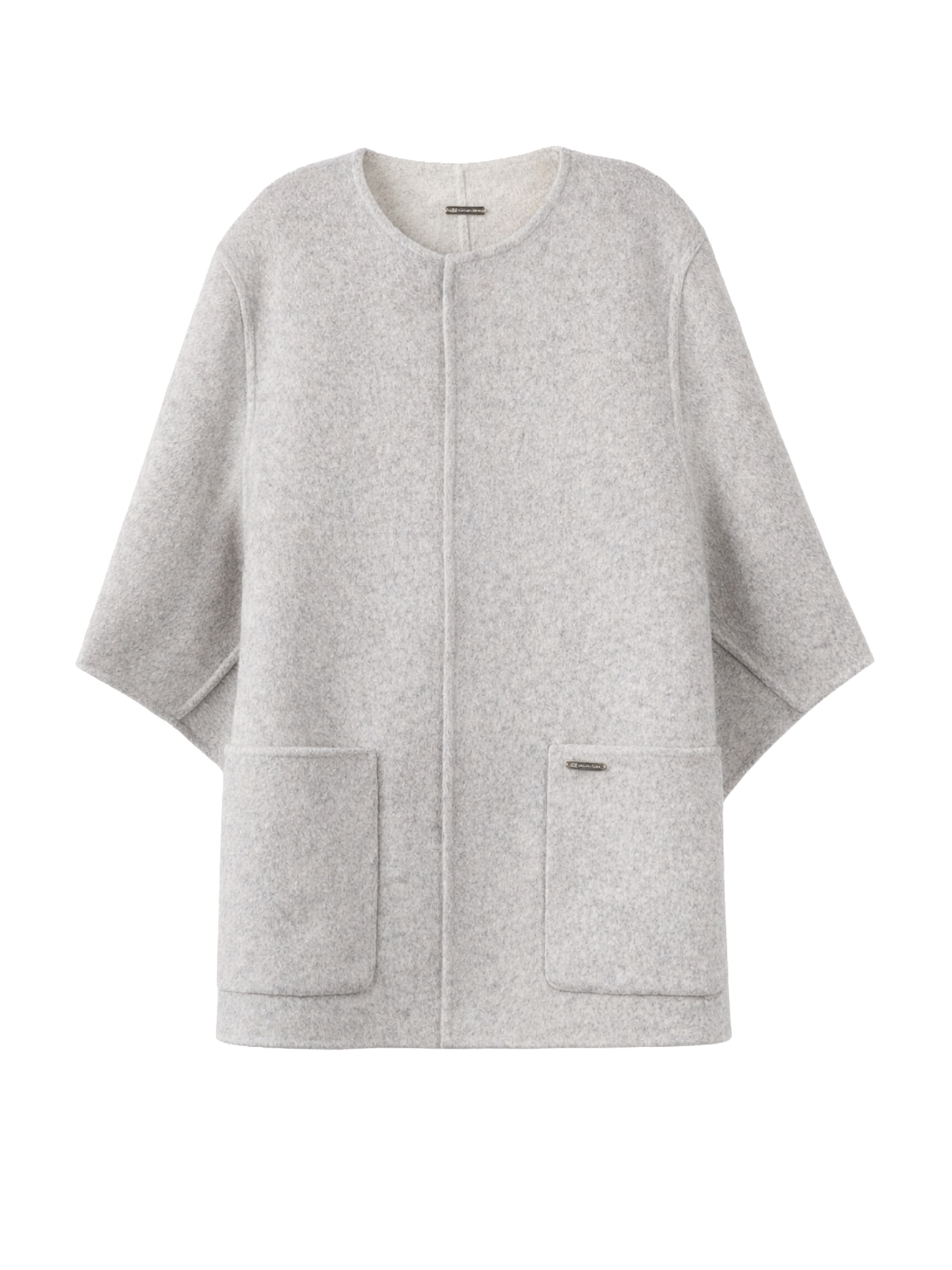 GOBI Cashmere Trui 'Patch Pocket Cashmere Poncho Jacket' in Grijs: voorkant