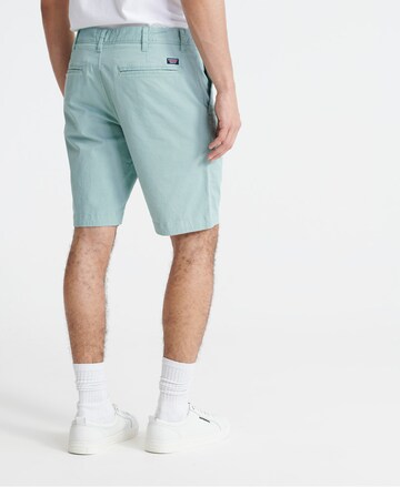 Superdry Regular Shorts in Blau