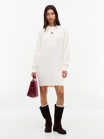 Tommy Jeans Knit dress in White: front
