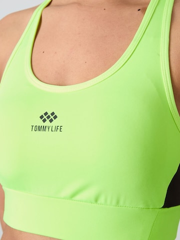 Haut de sport Tommy Life en vert