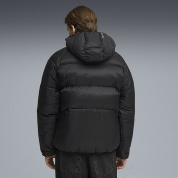 PUMA Sportjacke in Schwarz