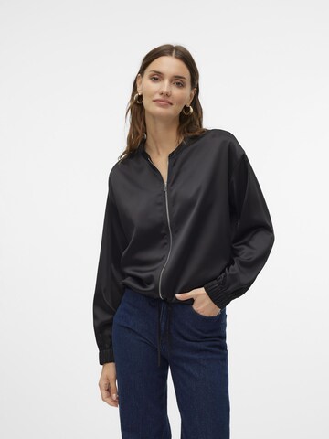 VERO MODA Overgangsjakke 'Merle' i sort: forside